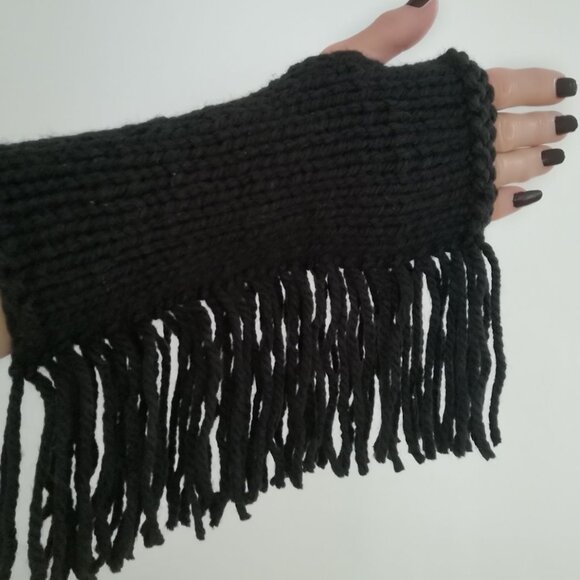 Black Fingerless Fringes Cowgirl Stampede Rodeo Gloves Mittens ArmWarmer - Picture 5 of 9